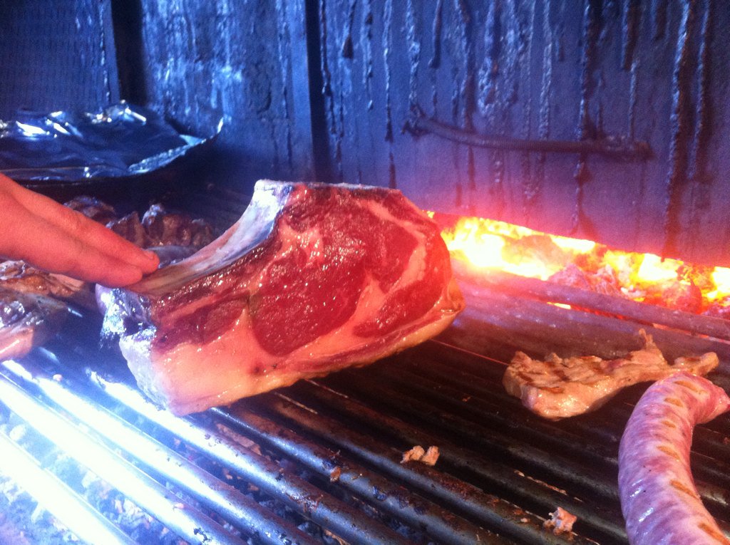 masiatort's tweet photo. @masiatort ofrece a partir de ahora #chuletonmadurado, 1kg de peso y mínimo 40dias de maduración https://t.co/0qVWqNoqKN