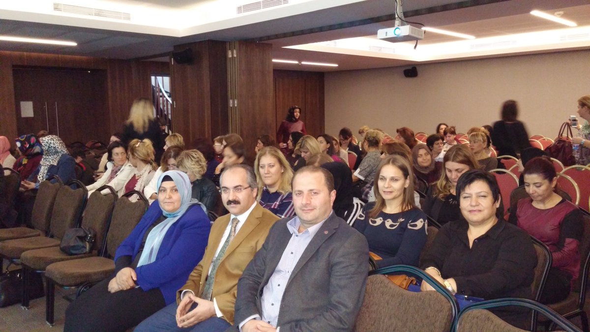 kppektas's tweet photo. Baskanimiz Habibe Ocal izmir Egitim Bir Sen' imizin duzenledigi kadin sendikaci nasil olmali? Seminerinde. https://t.co/FyscfpeRoB