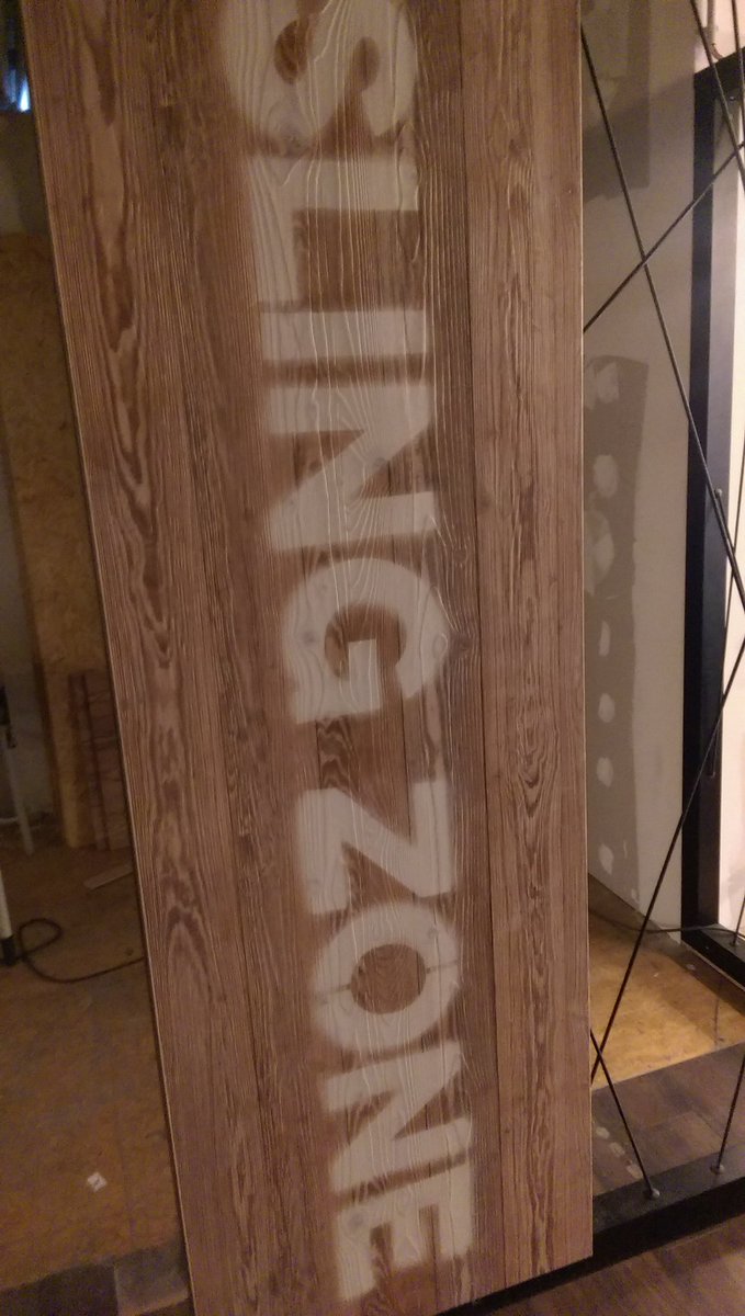 limpc0re's tweet photo. Mein McFit baut um, es bleibt spannend!! #Slingzone #G.A.Y. https://t.co/k8HRx8pvBo