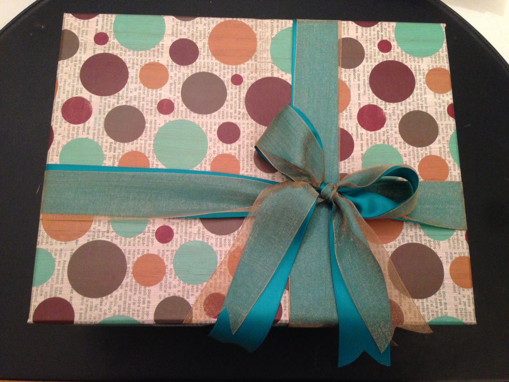 Lo mejor que le puedes regalar a una persona es tu tiempo, el q te falta, el q necesitas, el q no tienes.