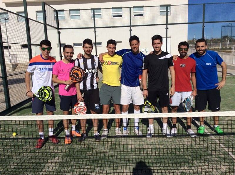 UniversidadMH's tweet photo. ¡Qué bien se lo han pasado los participantes del torneo benéfico @MovemberUMH ! GALERÍA 📷 👉 https://t.co/4YavmBMMDK. https://t.co/0C11ACq6Pg