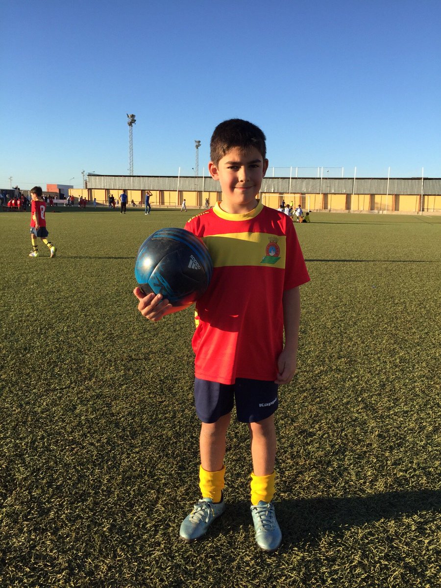 lospalacioscf's tweet photo. Prebenjamines moñigas city 0/9 Los Palacios CF.
Daniel rodriguez garcia hactrick hoy desborde x banda. MVP https://t.co/ectk4H5a5b