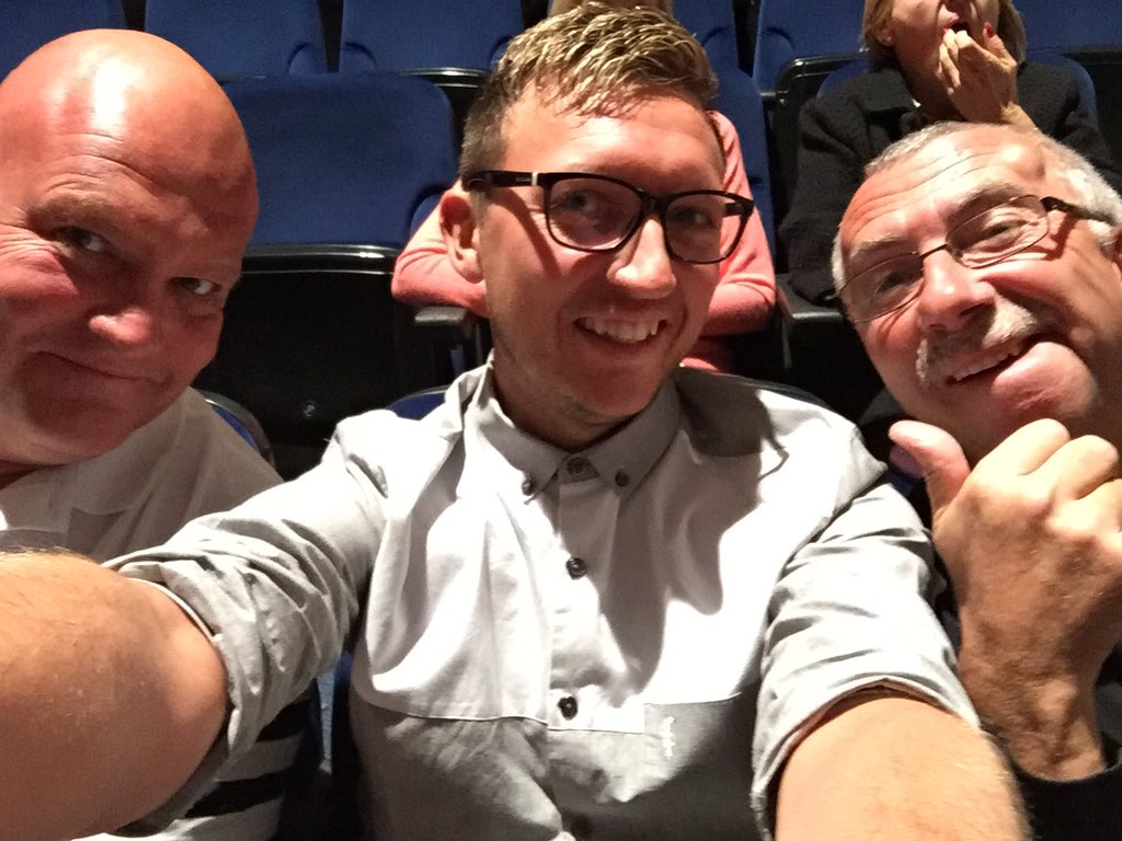 TheSDB75's tweet photo. #hesbehindyou #sleepingbeauty #mumplayingmaleificent #theatre #missingstrictly πππππππππ https://t.co/PoxPAzcc5O