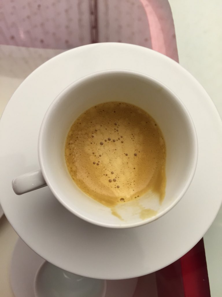 AdairVillavicen's tweet image. ☕️ Haciendo planeaciones y estrategias con @NespressoMX #webdesignforstartups 🖱#SocialMediaMarketing #photoshop 🤗