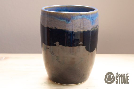 Does she like flowers? How about this #handmade vase?

etsy.com/listing/213356…

 #CraftFlash