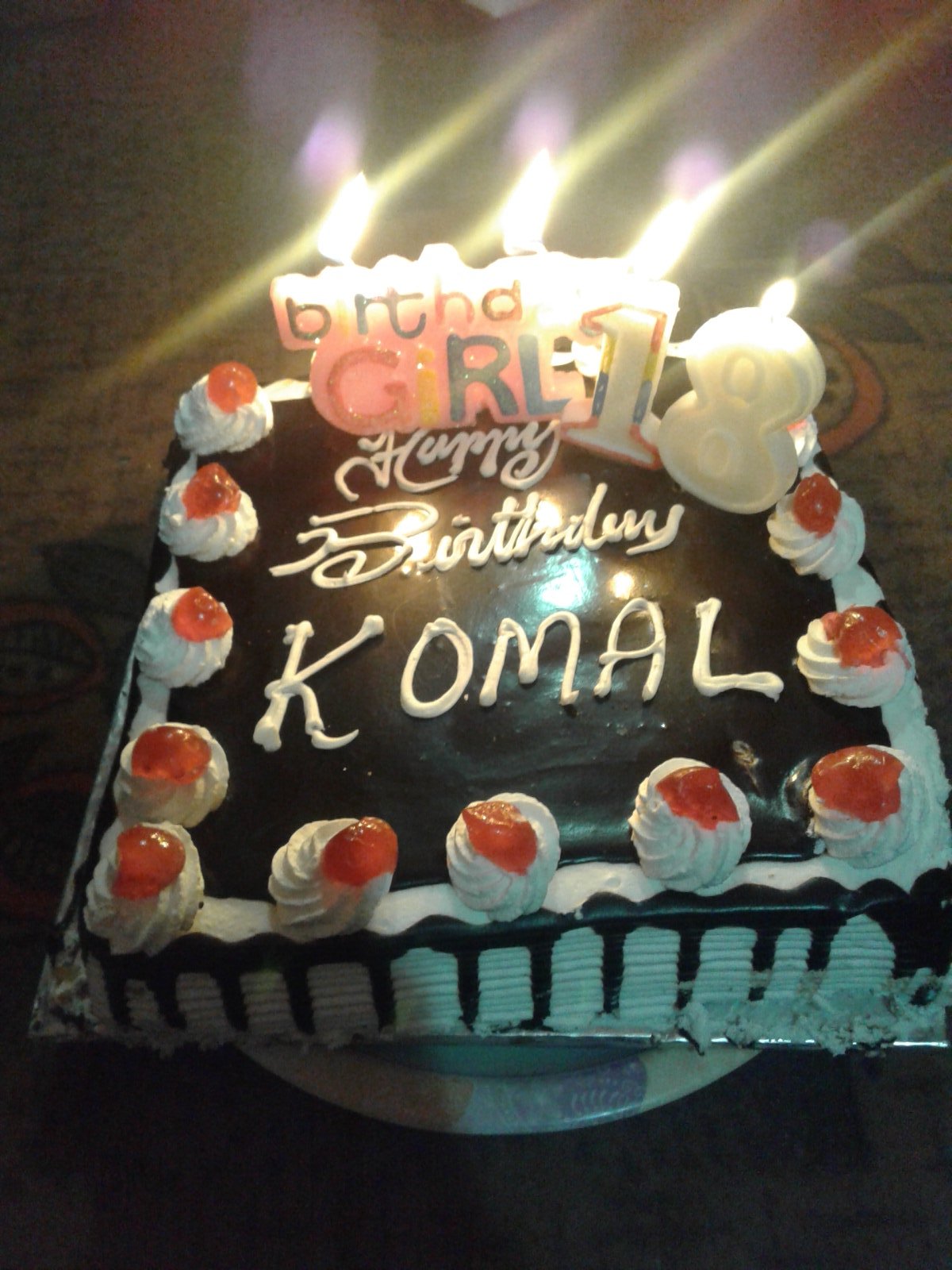 Muhammad Asif Beingkomalsays Hbdkomalalayia Ye Lo Cake T Co Yqoexlmcev Happy Birthday T Co 4i3ea3xaxn Twitter