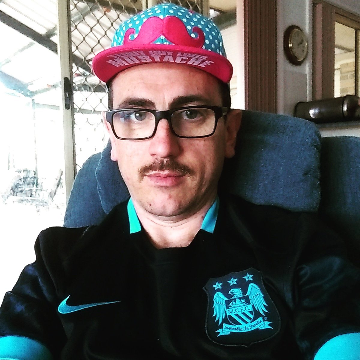 SideshowJames's tweet photo. #myMINImo https://t.co/ndRiQB9OR0 #Movember https://t.co/nZw4O5VXsB