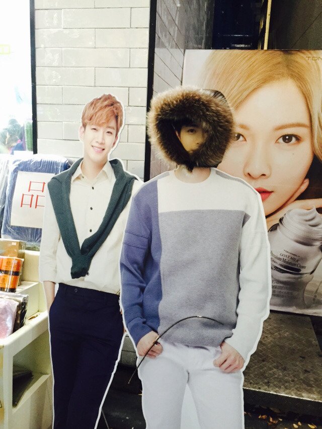 instiz's tweet photo. 편애가 심한 토니모리 https://t.co/lldNRACEjY https://t.co/ij4uYa3DqO