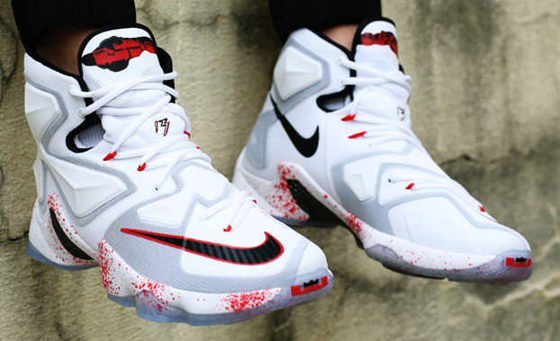 SneakerPics23's tweet photo. LeBron 13 "Horror Flick"

Available for $150 ($200 Retail) with code "25SATURDAYA" --> https://t.co/VvI3VHzCpt https://t.co/BBOTRtLcWB
