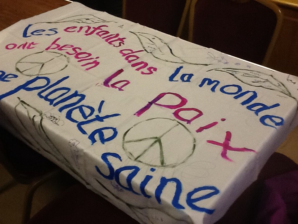 SYClimateNews's tweet photo. Banner going to Paris during UN Climate Talks #TimefortheClimate https://t.co/bouSlLj17M