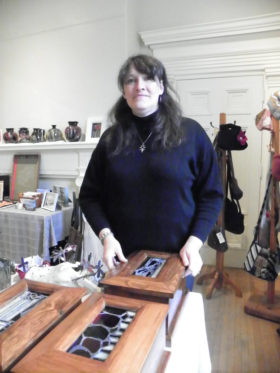 #Shopsmall at Made in #Norfolk today. Stop in this morning to meet stained glass #artist, Louise Hale. <a href="/NorfolkTour/">Norfolk County Tourism ❄️</a>