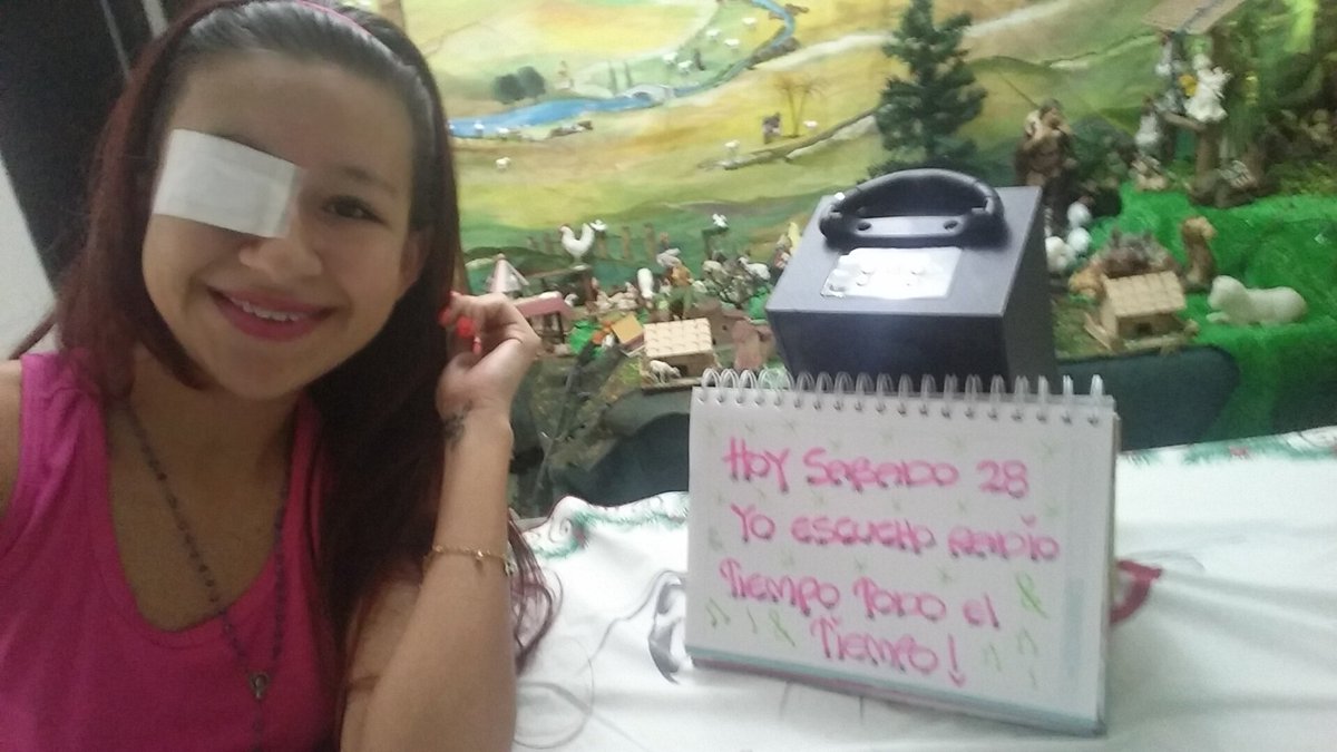 teffaarango's tweet photo. #MiRadioTiempoYFonseca @RadioTiempo1059 ❤ @Fonseca... Me cogieron en pijama 😆😆 https://t.co/Q0IkGNW7My