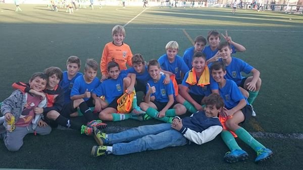 TBlanquesCF's tweet photo. Gran victoria del Alevín B contra el Salgui 0 a 5. Enormes chicos. https://t.co/a2nfIN3ZYD