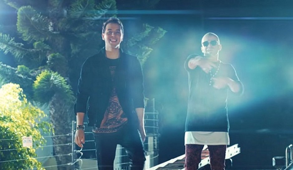 ElUniversal's tweet image. Nacho y Víctor Muñoz le dedican el tema "Mi felicidad" a Venezuela tinyurl.com/plsbpad