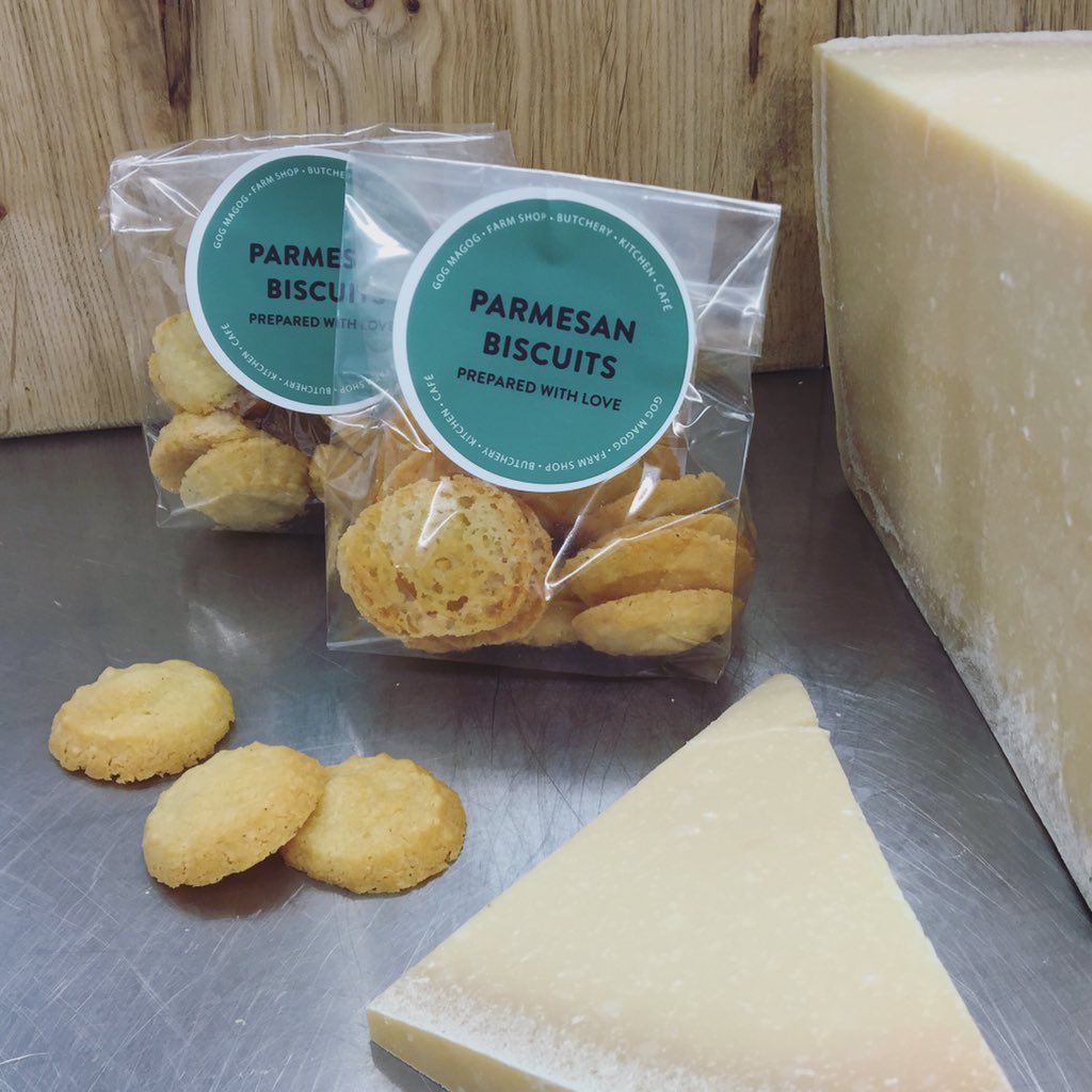 TheGog's tweet image. Have you tried our #Gogmade #ParmesanBiscuits? They make the perfect #SavourySnack!