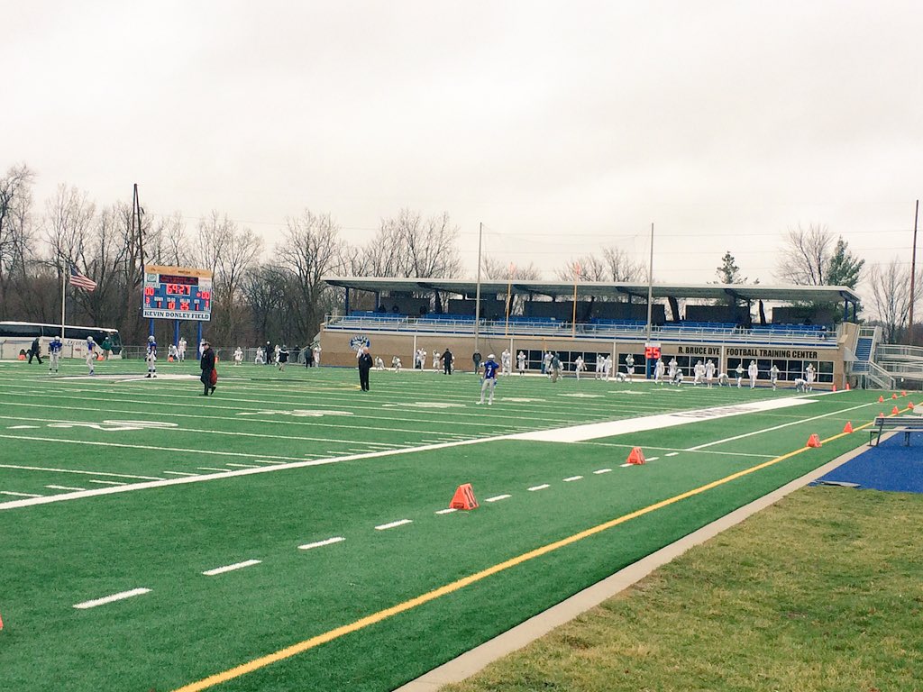 Diggs are warming up! 

Montana Tech at St.Francis kickoff 10am Butte time 
KBOW550.net