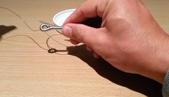 pezcalo_es's tweet photo. Nudo de pesca: como unir un anzuelo a un bajo de línea https://t.co/gxTgY67Um0 https://t.co/4VmHP08XDX