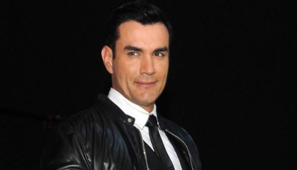 ¡Confirmado! David Zepeda regresa a las telenovelas >>> uni.vi/VcYRf