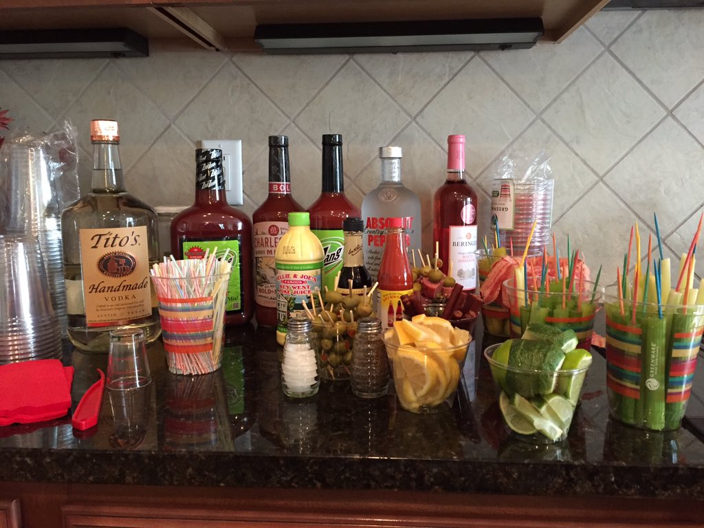 <a href="/barstooldixie/">Barstool Dixie</a> <a href="/barstoolsports/">Barstool Sports</a> how about this setup for a #bloodyrivalry