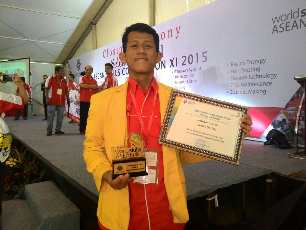 HMM_PNJ's tweet photo. SELAMAT!📣📣 utk tmn kita ISKANDAR YUWONO dari TM15 atas prestasinya mendapatkan Juara 2 NASIONAL 🏆🏆🎉😍 @Mesin_PNJ https://t.co/hZgdv7i58p