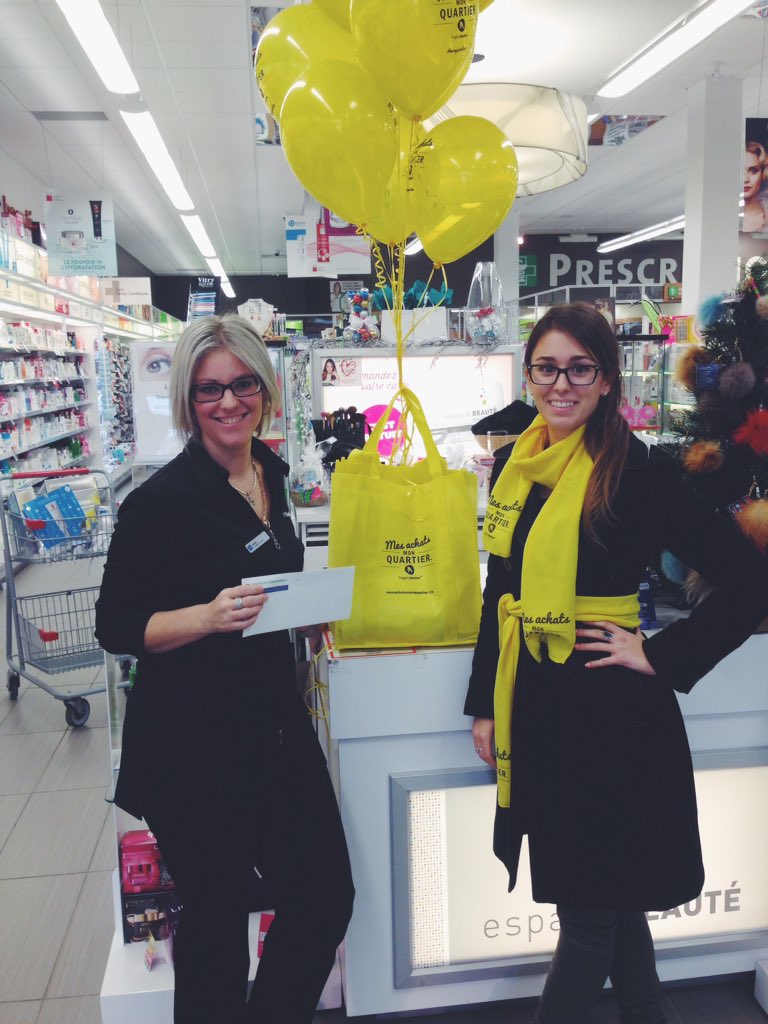 BrigadeJaune's tweet photo. La #BrigadeJaune au Familiprix Geneviève Charbonneau - Mirabel ! #MonQuartier #AchatLocal @CCI2M https://t.co/IQQbHLN7oh