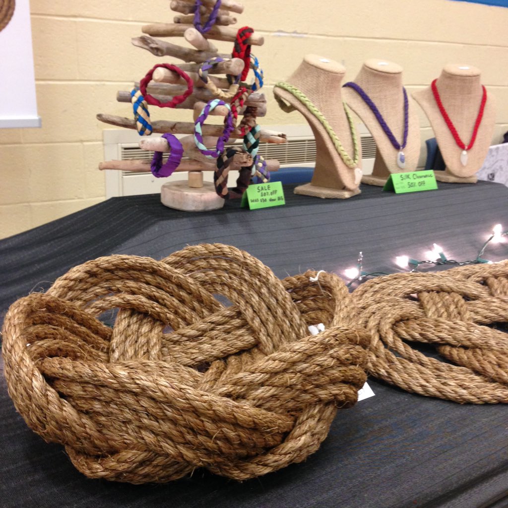 NatureThreadsNL's tweet image. Find us today at the Twillingate Christmas Craft Fair until 4:00pm #shoplocal #twillingate #newfoundland #nautical 🎁
