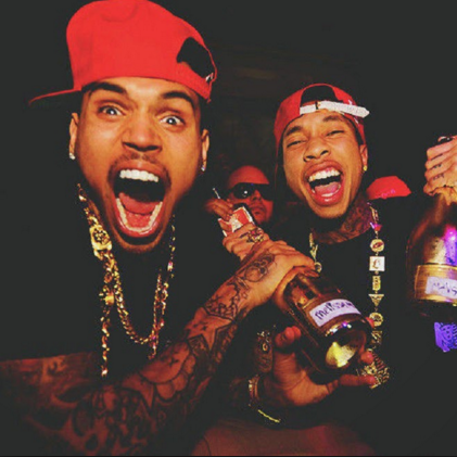 Tygabrr's tweet photo. #Chryga 👑💰💣💥🔥
Quem curte esses dois juntos? https://t.co/anBtfauXbk