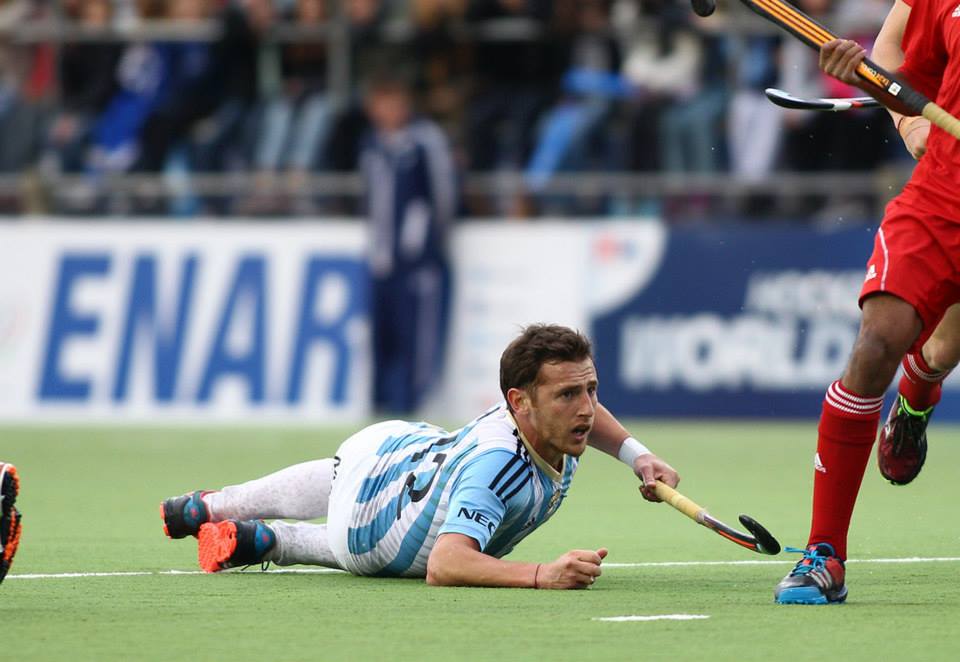 ArgFieldHockey's tweet photo. En la 2° fecha de la WORLD LEAGUE FINAL, #LosLeones cayeron frente a HOLANDA (3-2). El lunes (12hs) vs ALEMANIA https://t.co/IXLcPs42w8