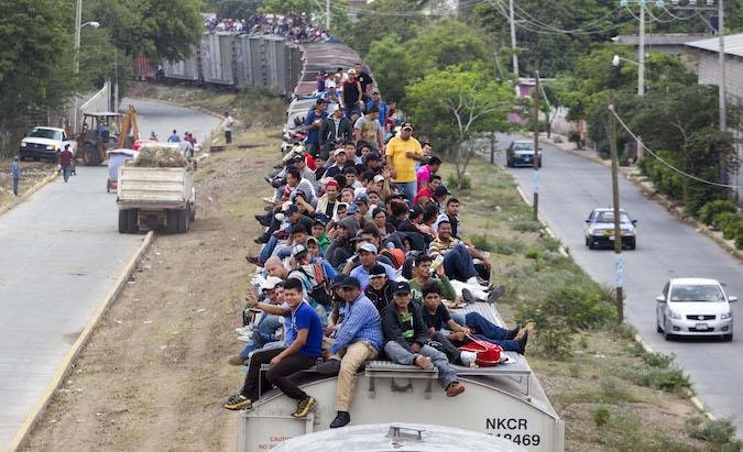 april_moore7's tweet photo. #StopSupportingTheIllegals
#ElectDonaldTrump2016
#NoAmnesty
#DeportTime
#BuildTheWall
#NoRefugees
#SecureAllBorders https://t.co/Y5B5PjNWgW