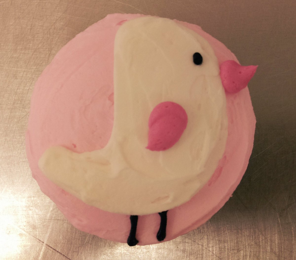 Cupcake_Island's tweet photo. Tweet, tweet! Come see what's cookin' at your favorite cake shop in honor of #SmallBusinessSaturday https://t.co/Z5PNDnUmh1
