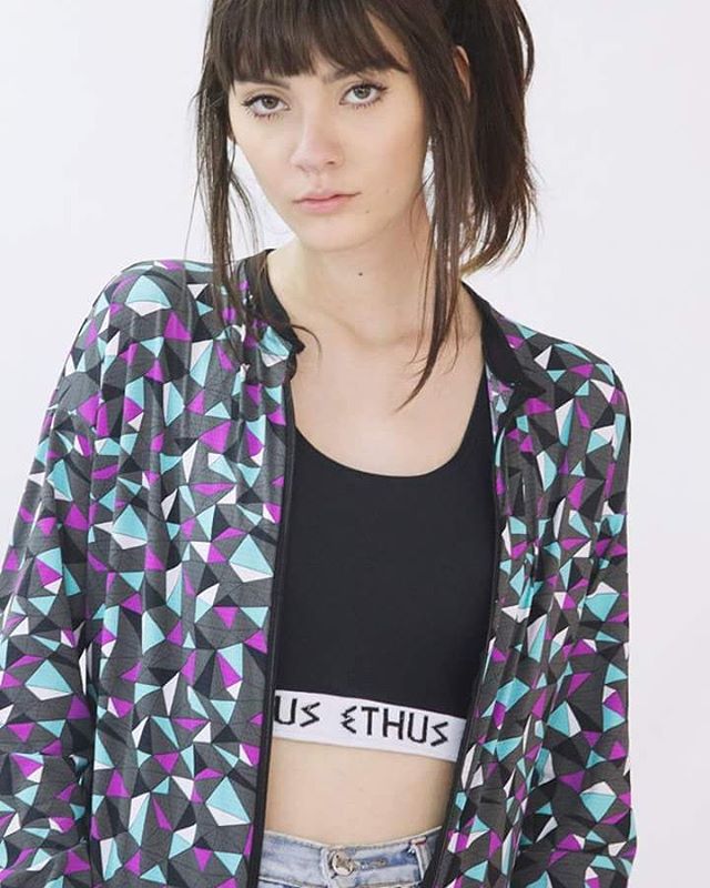 LOJAETHUS's tweet photo. Top Ethus + Jaqueta Geometric 
#top #sport #newlook #newsport https://t.co/3Oq34J82TB