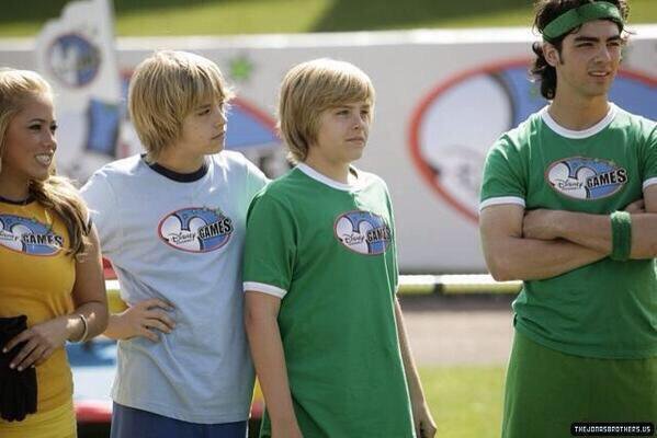 WATNCelebrity's tweet image. Like if you remember the Disney Channel Games.