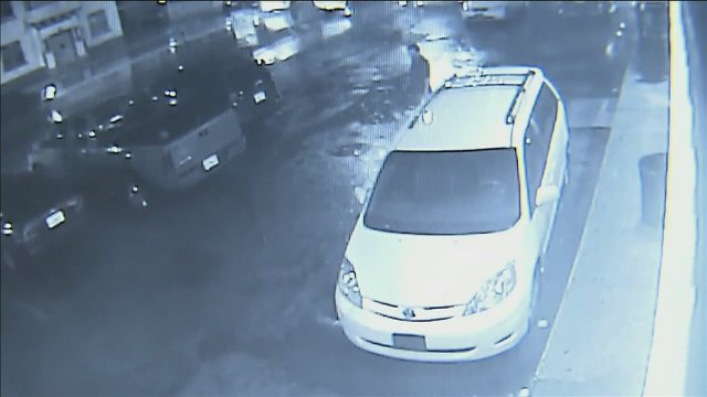 Mother asking for help as search for son's killer continues bit.ly/1IplM49?utm_me… https://t.co/45KcyiuGi6