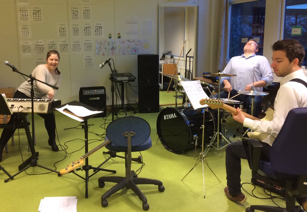 Kjellens Big-Set Band klar for ny gig! <a href="/kjellenbigset/">Kjell kjellen Bigset</a> <a href="/ebml/">Eikanger-Bjørsvik</a>