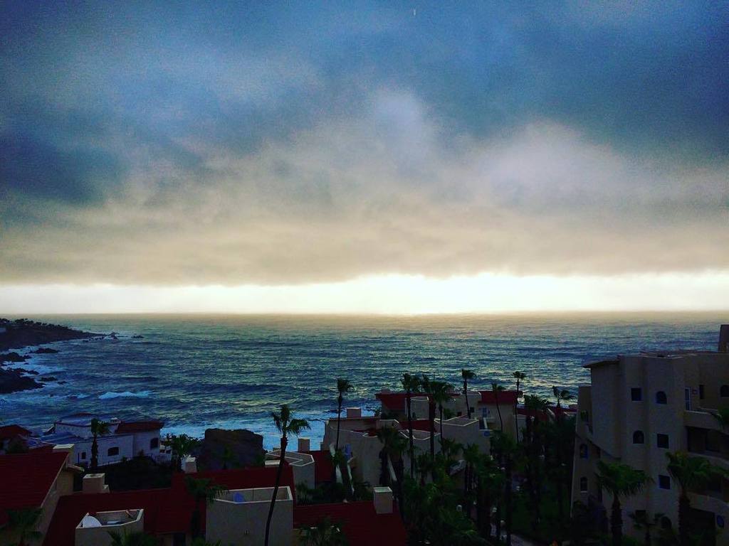 AACabobyBea's tweet photo. So this morning wakes up #loscabos after #hurricanesandra . Hurricane season has officially finished and everything… https://t.co/hN7PpyiA67