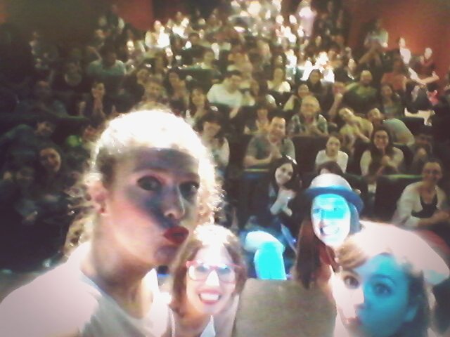 GRACIAS!! Explotó la ultima función!!! <a href="/CaroGleser/">Caro Gleser</a> <a href="/MechiBove/">Mechi Bove</a> <a href="/FlorLerer/">Flor Lerer ♥</a> <a href="/JuArg/">Julieta Argañaraz</a> <a href="/IDEHADOS/">IDEHADOS</a> <a href="/cpmmultiescena/">cpm multiescena</a>