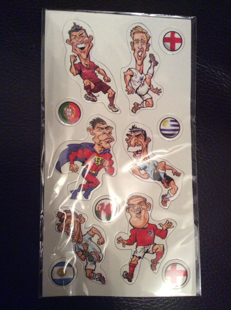 ToshFan44's tweet photo. My daughter just had a #SuperBale @GarethBale11 fridge magnet from the @MOTDmag https://t.co/EznJHmEdcZ