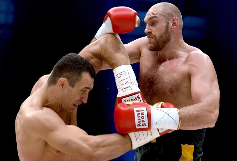MidlandsSport's tweet photo. Tyson Fury is the new heavyweight champion of the World https://t.co/dYkxeIyz6I