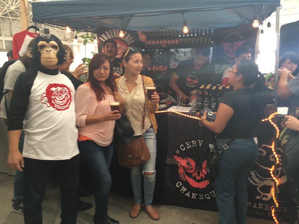 BeerFestDF's tweet photo. Y así el ambiente en la tercera edición del #BeerFestDF 🤘🏻🍻 https://t.co/SwF0JE0tjO