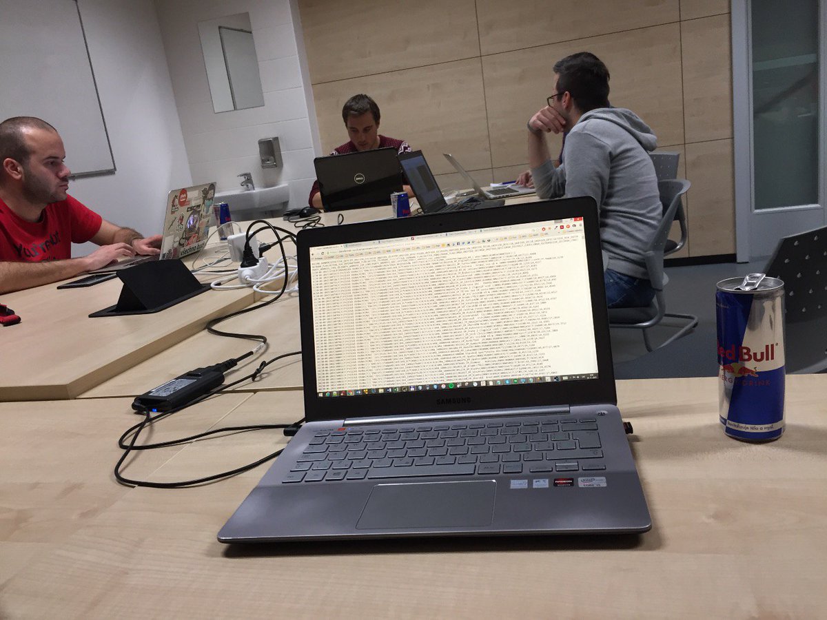 pbobkov's tweet photo. Taurinove vecery nas bavi.. #datafestak https://t.co/2HfKFASkjb