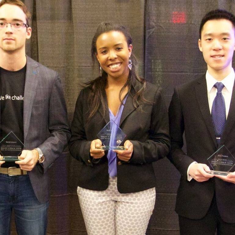 ModilMe's tweet photo. ModilMe won Best Service at the @StartatShea Elevator Pitch Competition. Great job @elysebush_ !! https://t.co/dytxqRiIft
