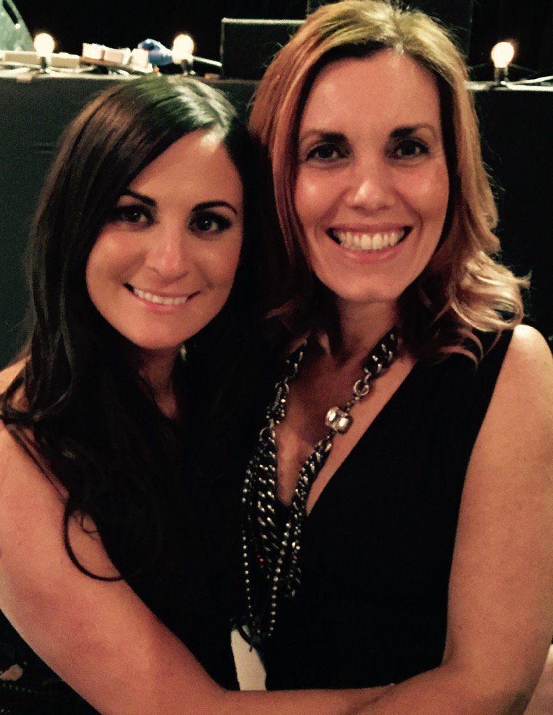 KaneH's tweet photo. Hanging with the fab @_ClareRae https://t.co/85ECxAUdxL
