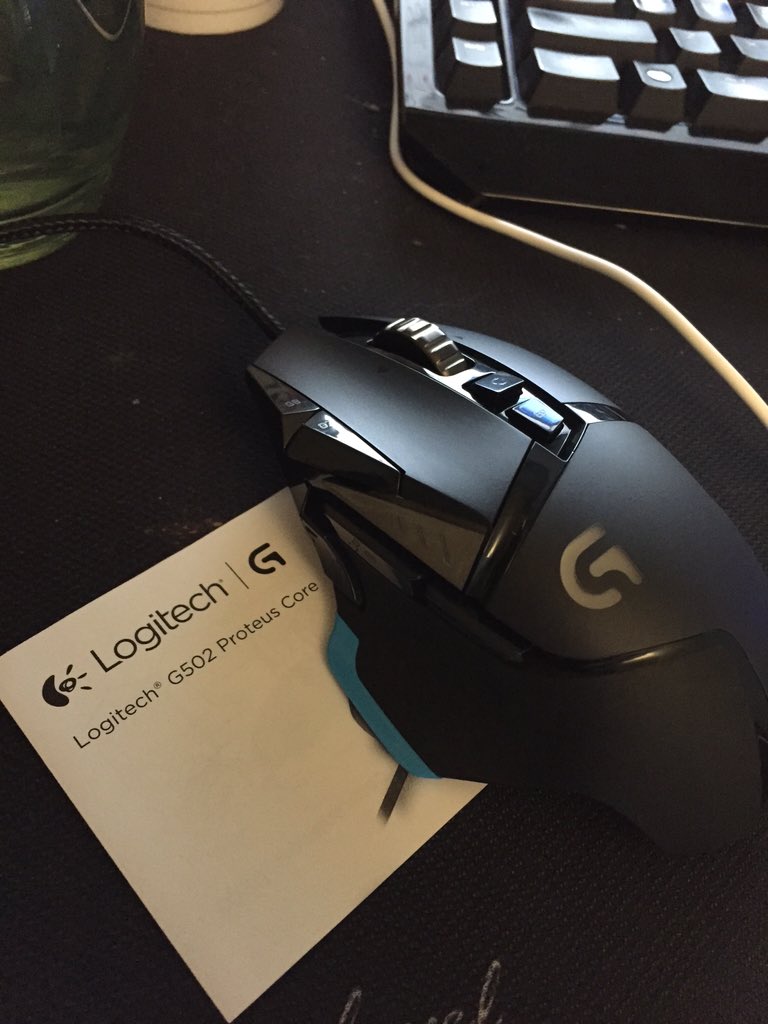 ecglnet's tweet photo. YASSS!!! Look what came in the mail today 😬😬 @LogitechG #G502ProteusCore #eSports #gaming #mouseupgrade https://t.co/vbi6zz4Wi9