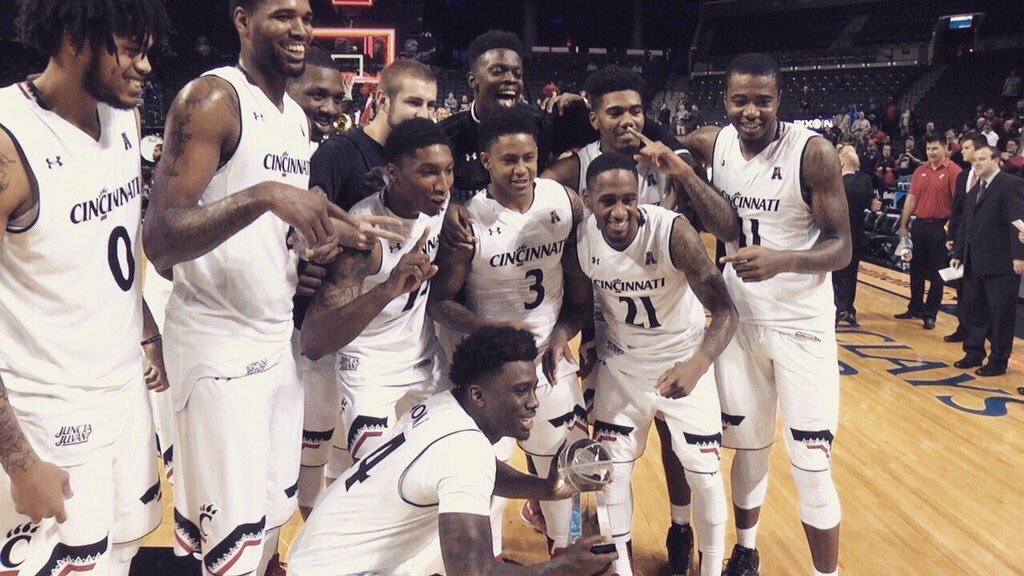 _CoachGY's tweet photo. #BarclaysCenterClassic Champions! Proud of these guys! 🏆🏆🏆@Gary11_Clark @cobbcity_21 @uc_shaq @MRStrengthUC https://t.co/kB7wGCBqRz