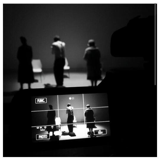 AYEculturaS's tweet photo. Bonito estreno de #Lasabiduríadelospájaros en @centro_parraga @teatroatomico @FranRosCl @RiosSusan @AbbySophie8808 https://t.co/4W4NLXr1AP