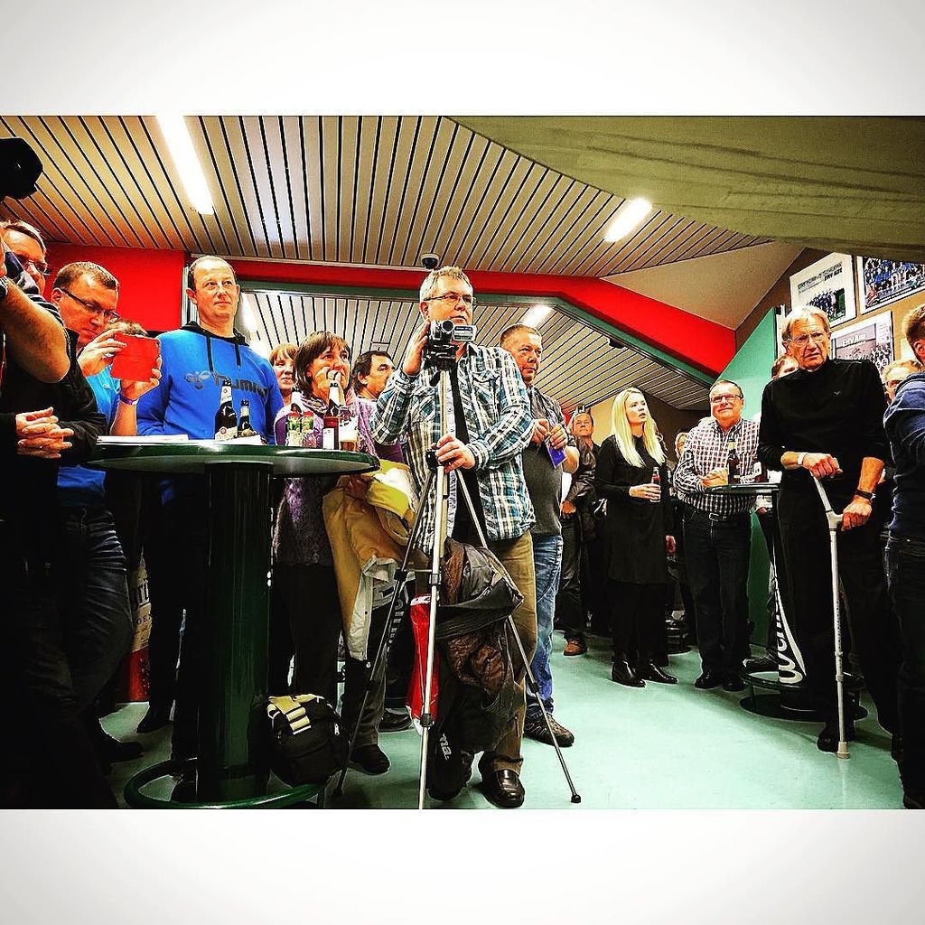 RunarSigtryggs's tweet photo. Pressekonferenz #2punkte #handball #myview #notmything https://t.co/9mVkfPkjlY https://t.co/2Rnk2DomVT