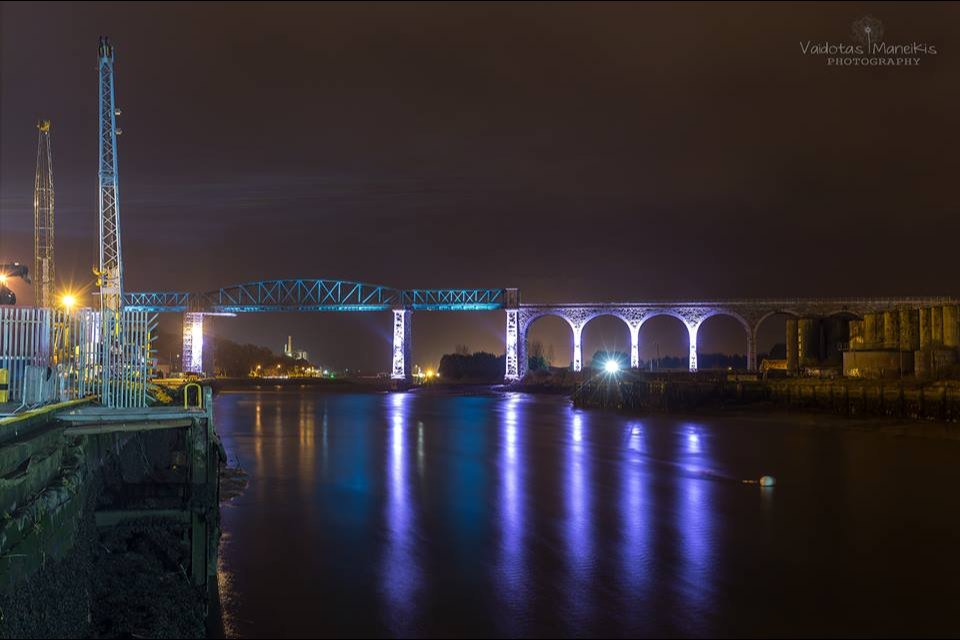 vaidotas_photo's tweet photo. The Boyne Viaduct is lit ! @IrishRail @bonanzafestival @Droghedaonboyne https://t.co/SL63DEgB7I