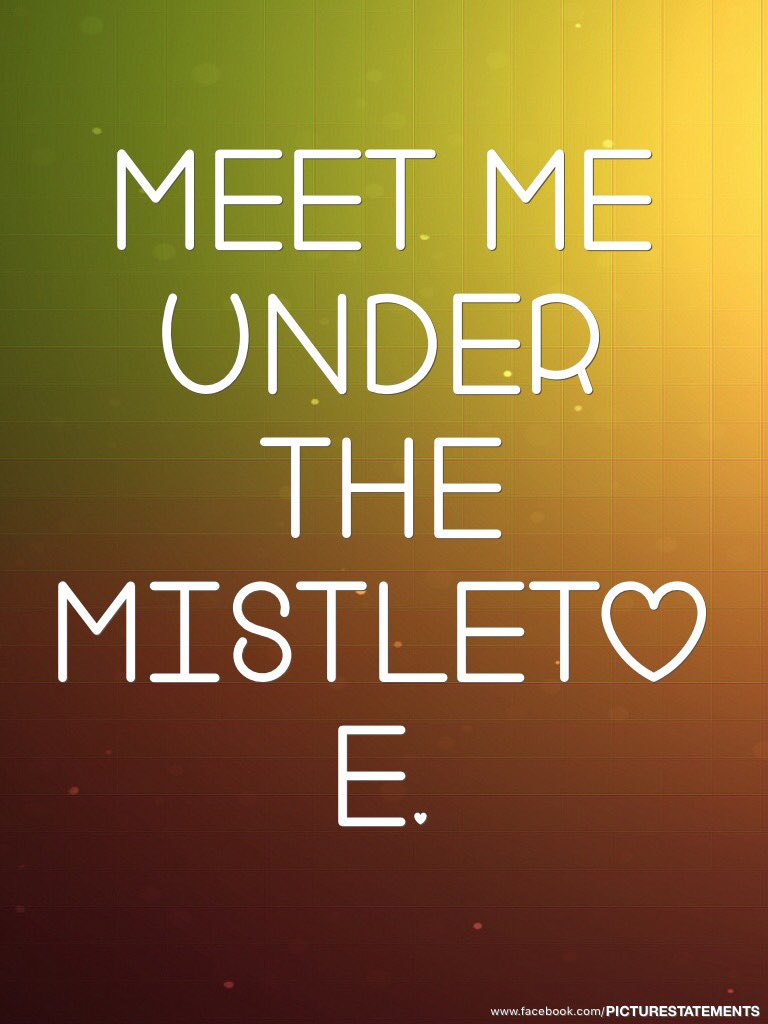 @AlaskaJenner looks like we need Panem's Mistletoe!