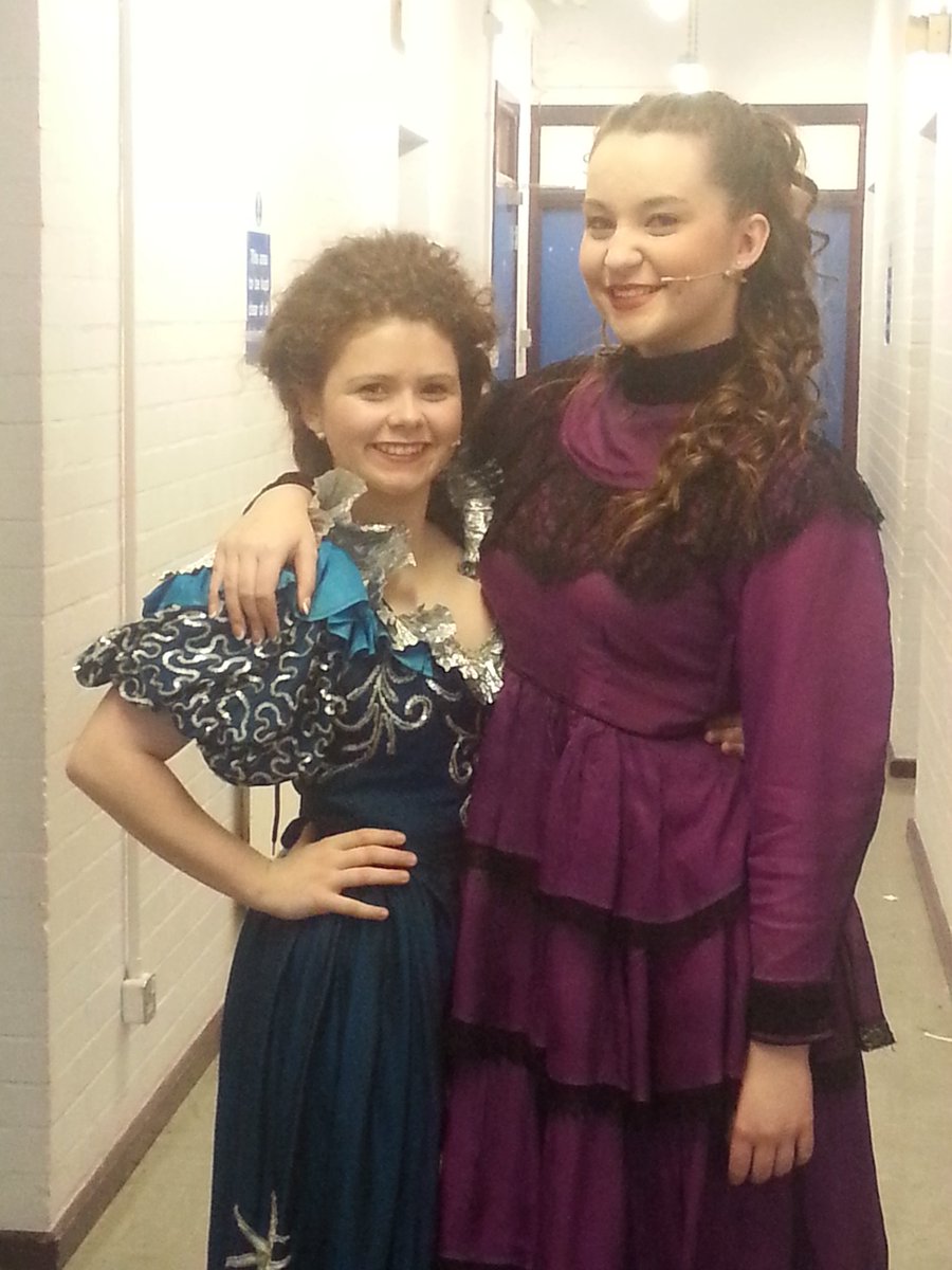 CorfeDrama's tweet photo. #lovelyladies giving 100% to Calamity Jane. Woo hoo go cast!!! https://t.co/bFuTKTmIv6