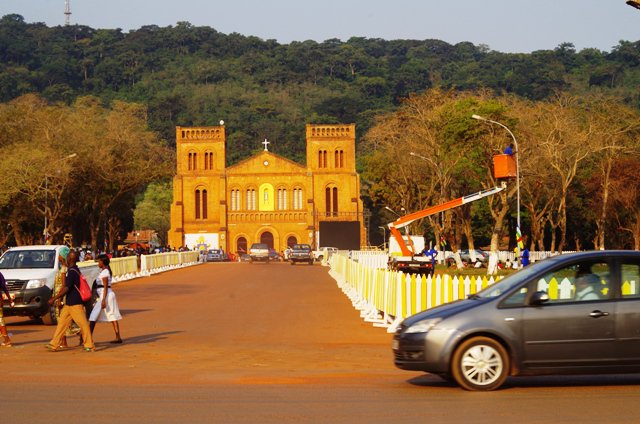 RJDH_RCA's tweet photo. #Centrafrique: Cathédrale de Bangui, Place Saint Pierre de Vatican demain #CARcrisis @Pontifex_fr @MKOfficiel @RFI https://t.co/4eASWCEDv8